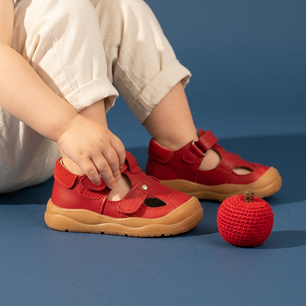 Maiyko Flow Kirmizi bebek sandaleti yakin cekim