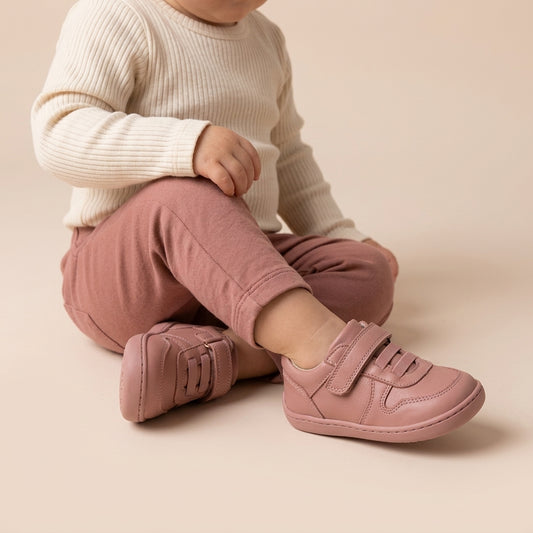 Maiyko Barefoot toz pembe hakiki deri bebek ilk adım ayakkabısı - yakın çekim detay