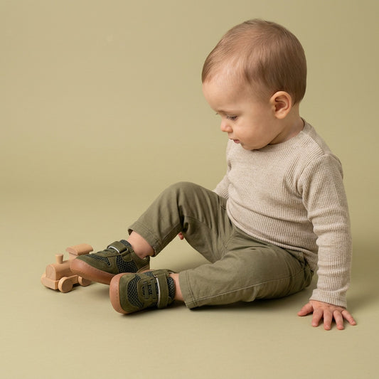 Maiyko Barefoot Haki bebek ayakkabisi yakin cekim