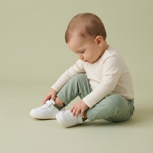 Maiyko Barefoot Beyaz Nubuk Haki bebek ayakkabisi yakin cekim
