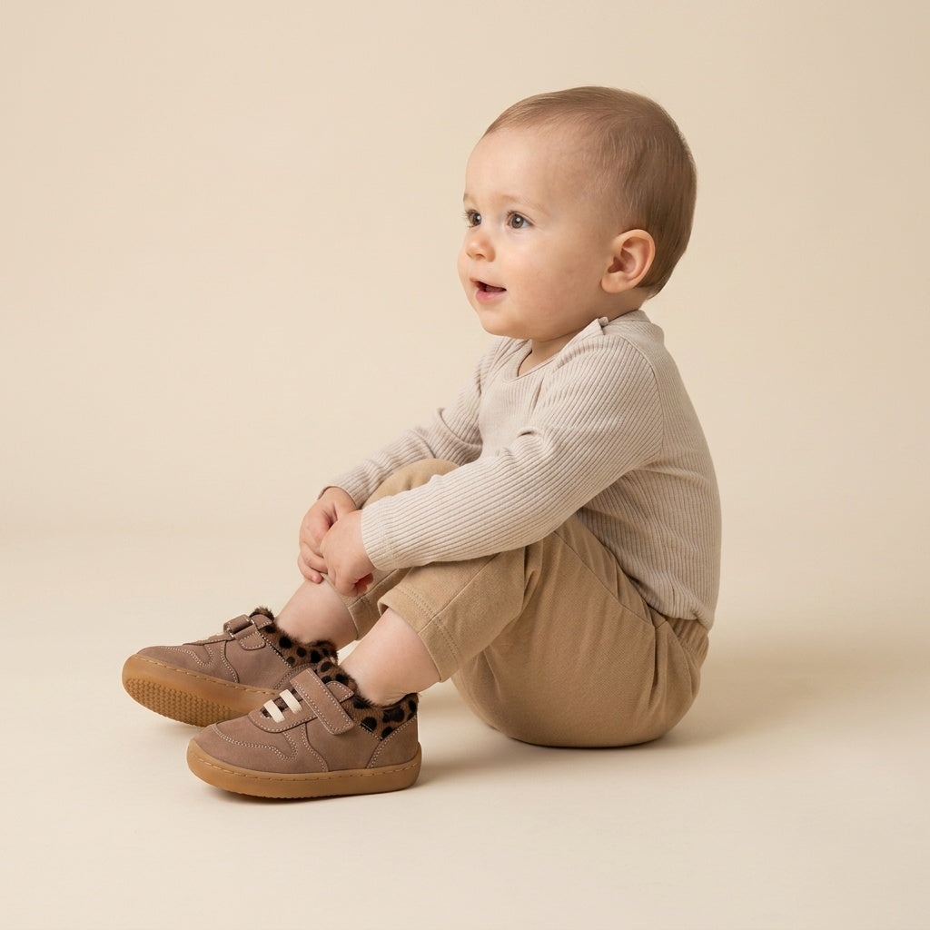 Maiyko Barefoot Acik Kahve Desenli bebek ayakkabisi tam boy