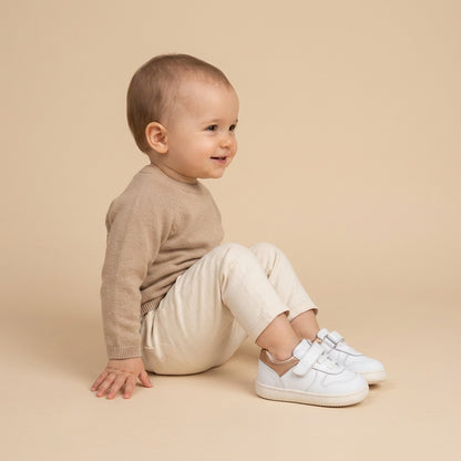 Maiyko Barefoot Beyaz Nubuk Bakir bebek ayakkabisi tam boy